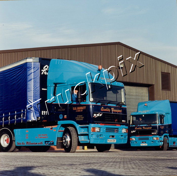 B166.Photo